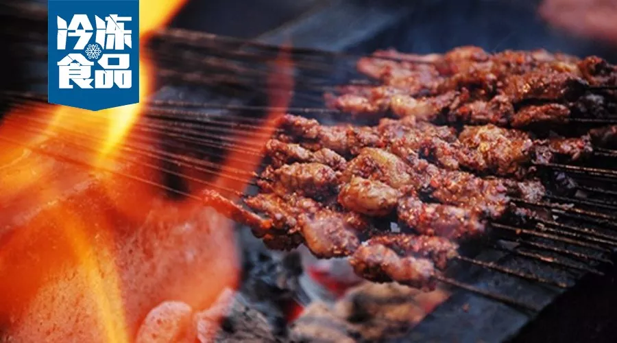 燒烤市場(chǎng)這三個(gè)新現(xiàn)象，透露了這個(gè)爆發(fā)市場(chǎng)下的新商機(jī)！