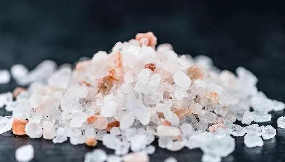 中國(guó)首次推出“食品工業(yè)減鹽指南”，目標(biāo)2030年加工食品減鹽20%