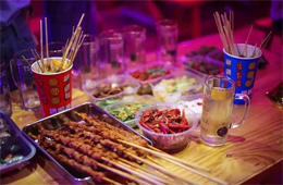 餐飲市場(chǎng)烤串這么火，家庭串串能否“上道兒”？