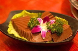 華英、正大、湘佳牧業(yè)帶頭“血”拼，血制品市場(chǎng)滿血擴(kuò)容！