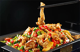 供應(yīng)鏈混亂，新增餐企下跌52%，牛蛙品類遇困