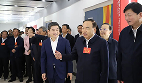 十三?。▍^(qū)）政協(xié)“扛穩(wěn)糧食安全責(zé)任”考察組蒞臨新鄉(xiāng)千味央廚調(diào)研
