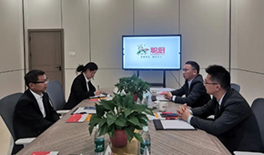 中烹?yún)f(xié)預(yù)制菜專委會走進(jìn)唐人神、新聰廚